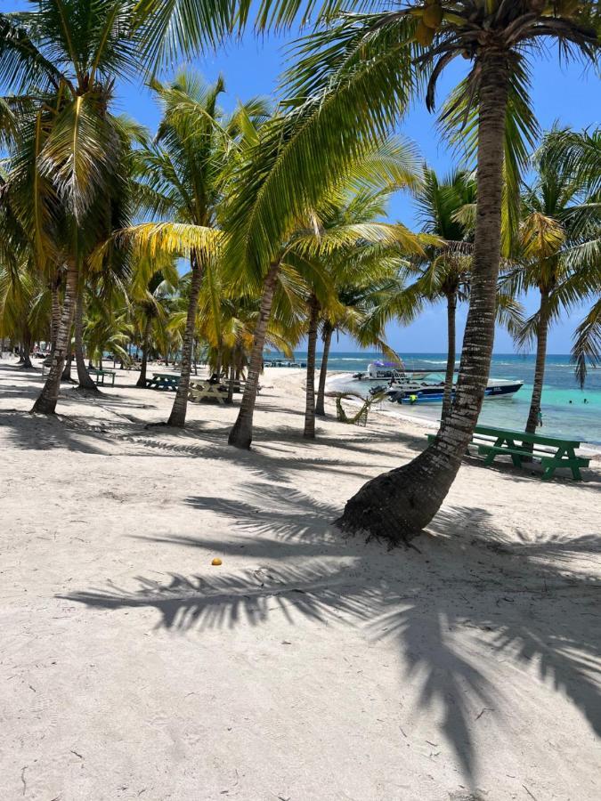 Casa Rosada Beach Front Mano Juan エクステリア 写真